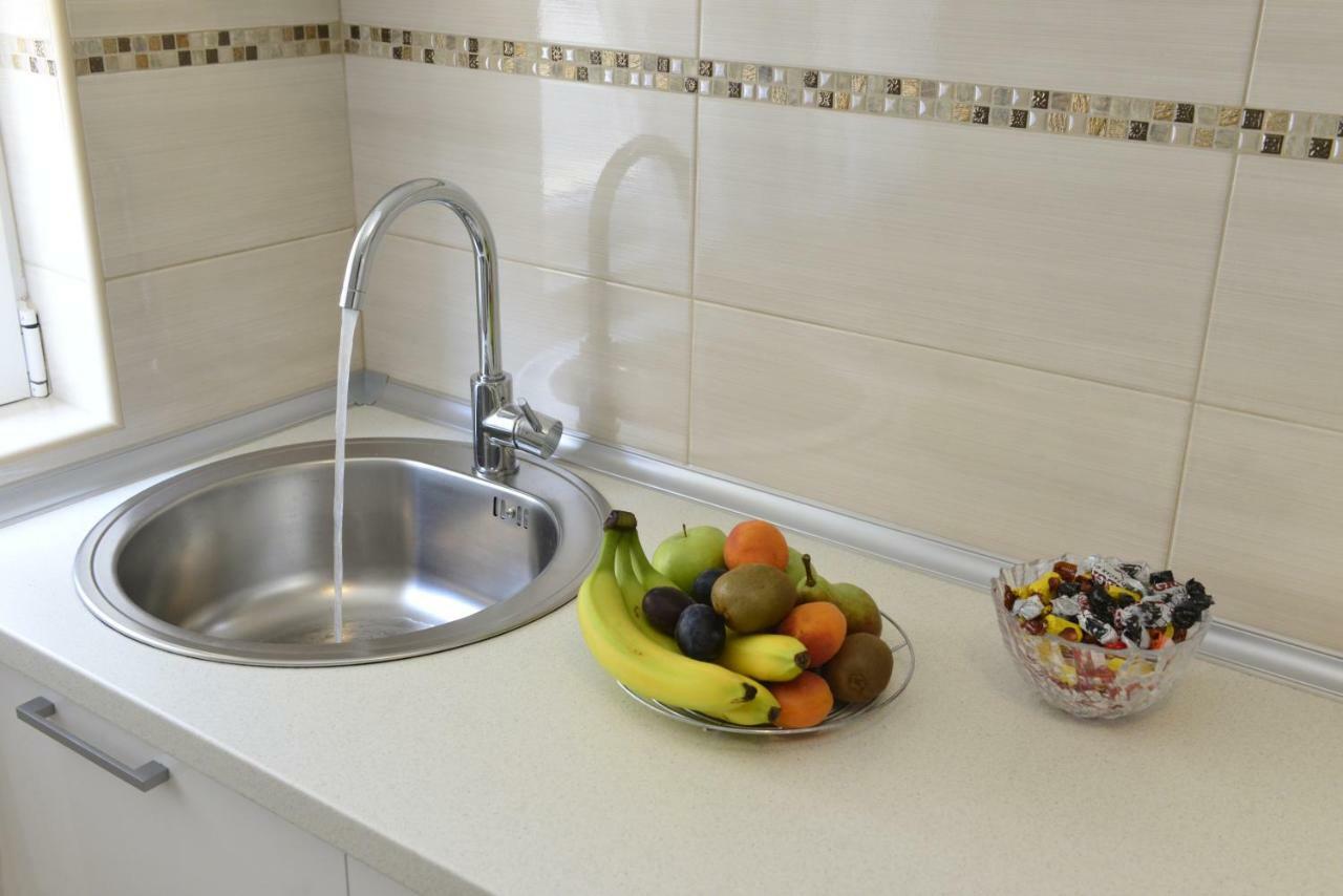 Apartmani Stefanija Тиват Экстерьер фото