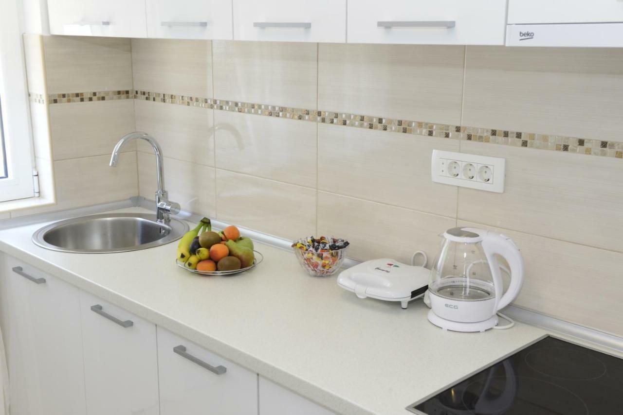 Apartmani Stefanija Тиват Экстерьер фото